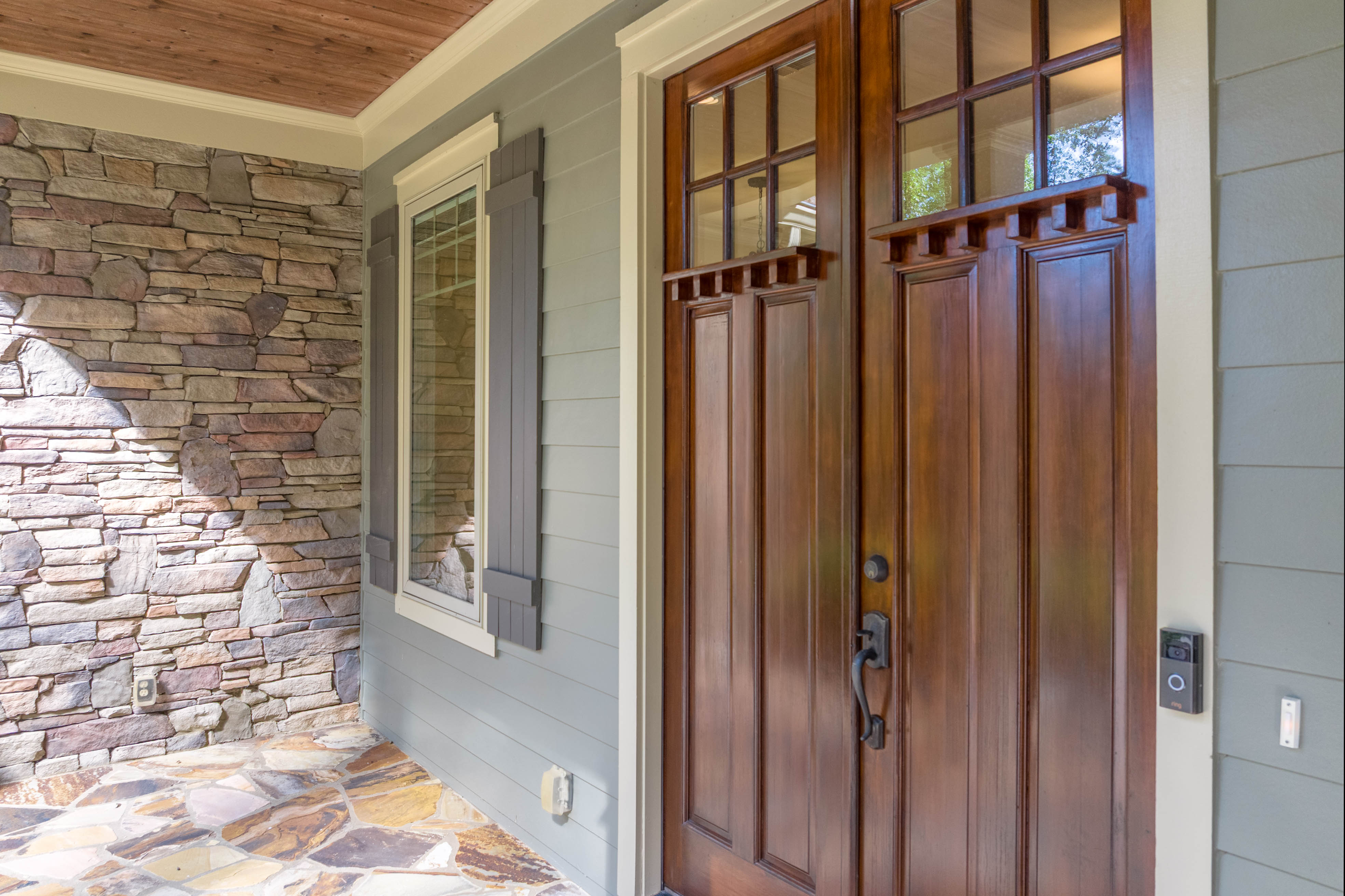 1001 Walton Way image 6